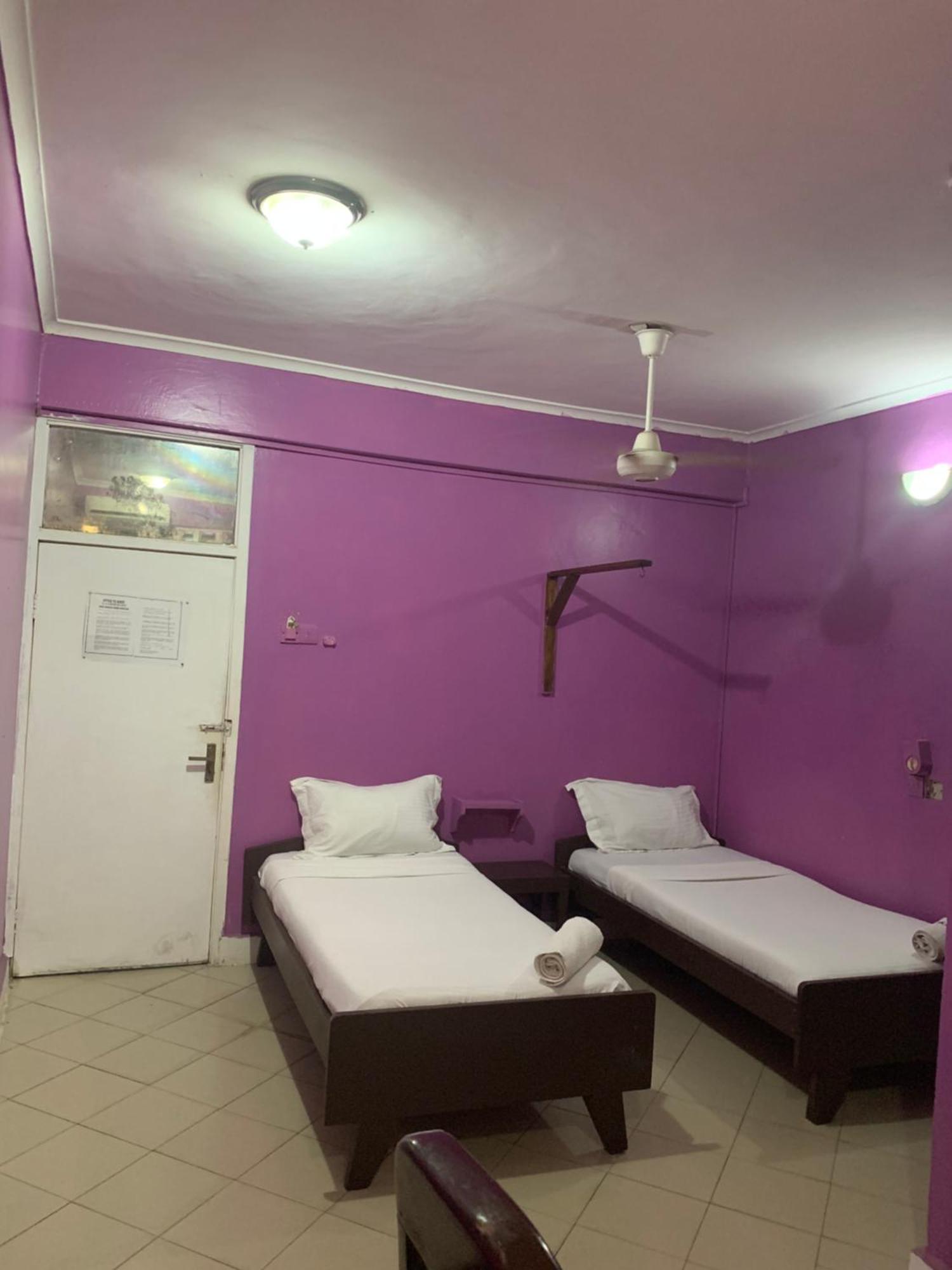 Kibodya Hotel Nkrumah Darüsselam Dış mekan fotoğraf