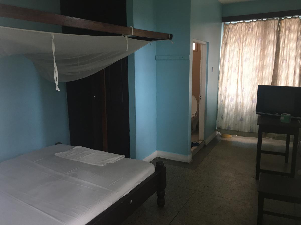 Kibodya Hotel Nkrumah Darüsselam Dış mekan fotoğraf